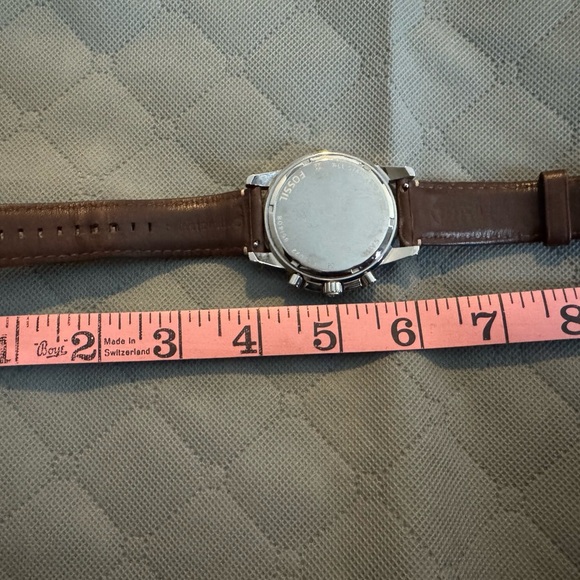 Brown Leather Strap Fossil Men’s Watch with Silver Accents - Picture 2 of 2